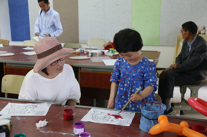 港口_副本.jpg 港口_副本.jpg